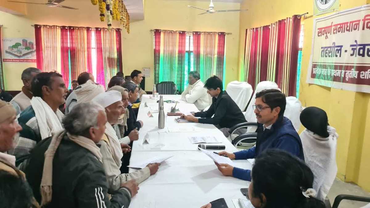 सम्पूर्ण समाधान दिवस में कुल 115 शिकायतें हुई दर्ज, 12 का मौके पर हुआ निस्तारण